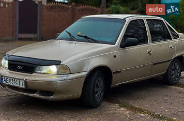 Седан Daewoo Nexia 1996 в  фото 2 Седан Daewoo Nexia 1996 в
