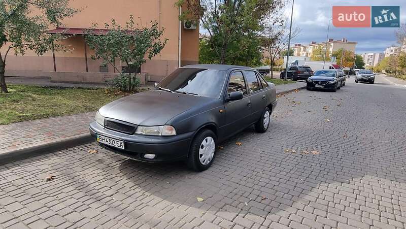 Седан Daewoo Nexia 2010 в  фото Седан Daewoo Nexia 2010 в