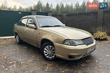 Седан Daewoo Nexia 2008 в Києві