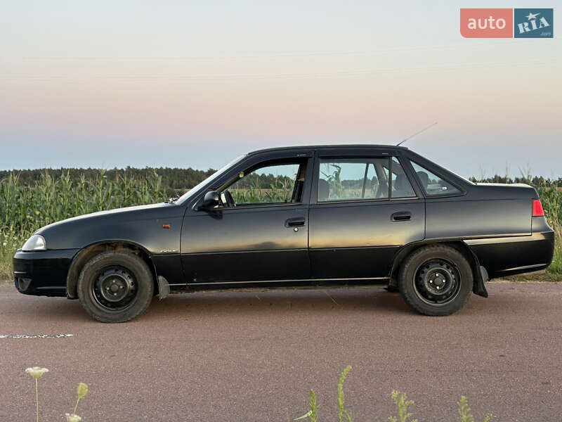 Седан Daewoo Nexia 2009 в Овруче