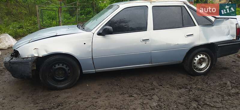 Седан Daewoo Nexia 2007 в Остроге