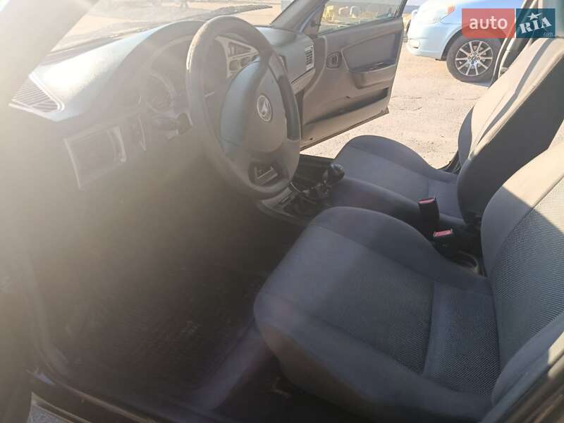 Седан Daewoo Nexia 2010 в Днепре