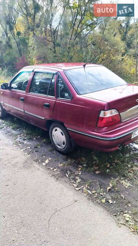 Седан Daewoo Nexia 2007 в Львове