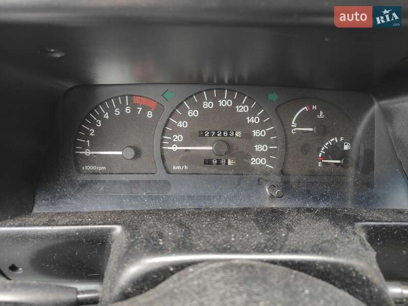 Седан Daewoo Nexia 2006 в Киеве