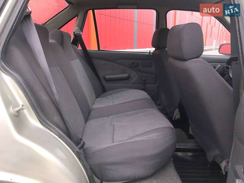 Седан Daewoo Nexia 2006 в Києві