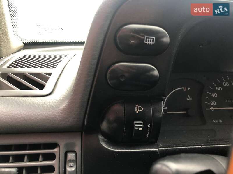 Седан Daewoo Nexia 2006 в Києві