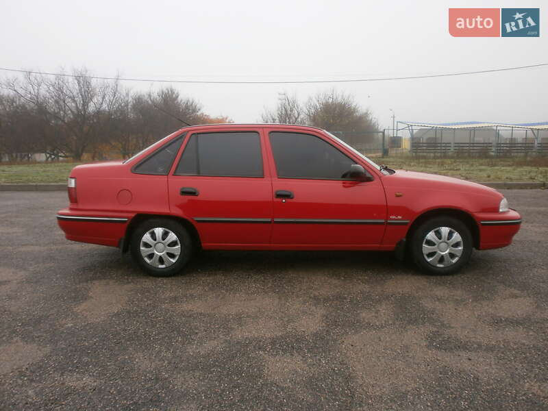 Седан Daewoo Nexia 2007 в Черкасах