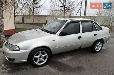 Седан Daewoo Nexia 2008 в Новомосковске