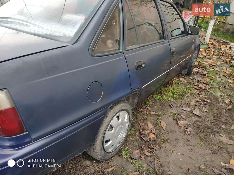 Седан Daewoo Nexia 2008 в Красилове