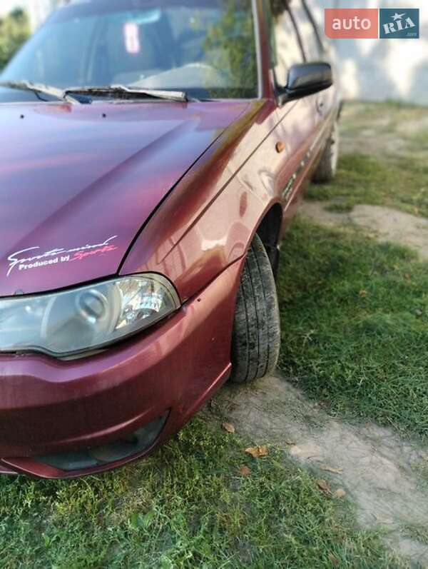 Седан Daewoo Nexia 2008 в Золотоноше