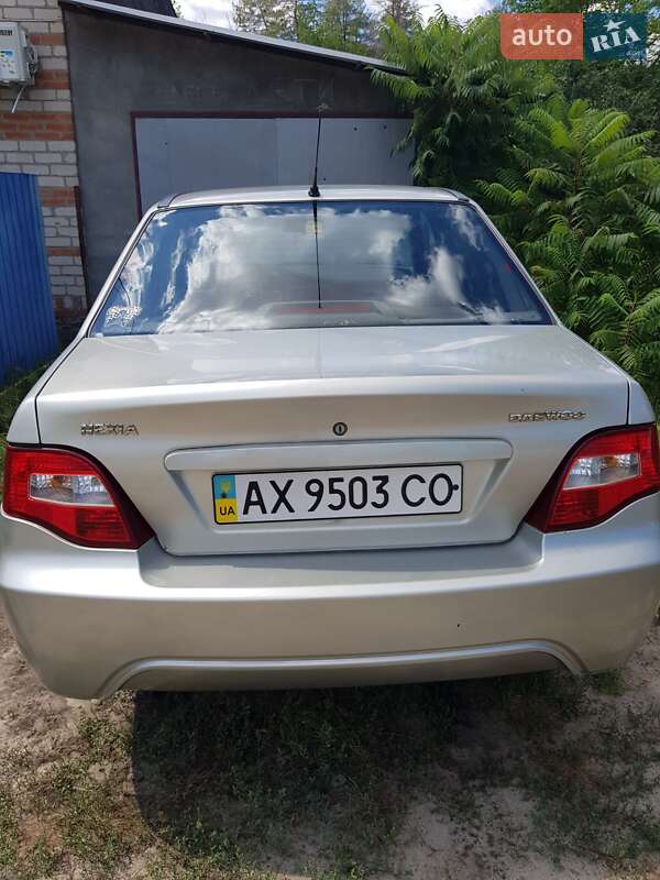 Седан Daewoo Nexia 2008 в Ізюмі