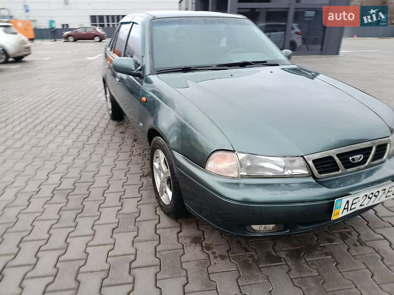 Седан Daewoo Nexia 1997 в Кривом Роге