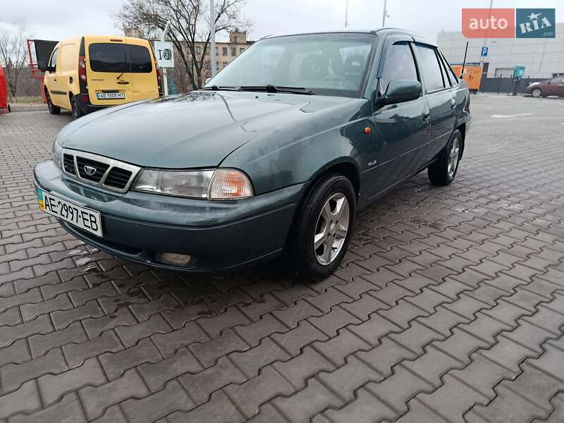 Седан Daewoo Nexia 1997 в Кривом Роге