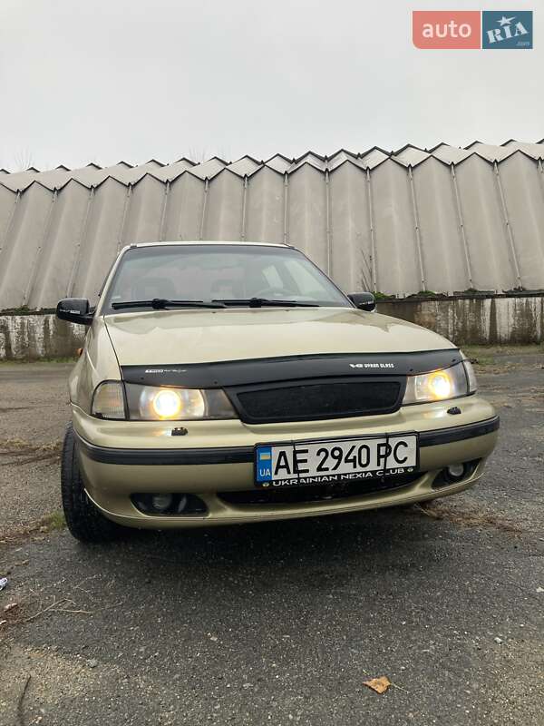 Седан Daewoo Nexia 2008 в Днепре