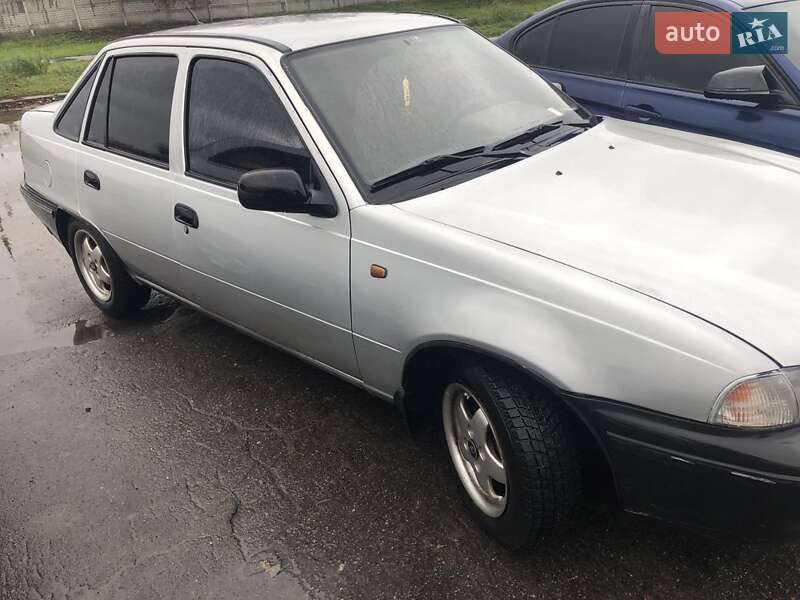 Седан Daewoo Nexia 2008 в Черкасах