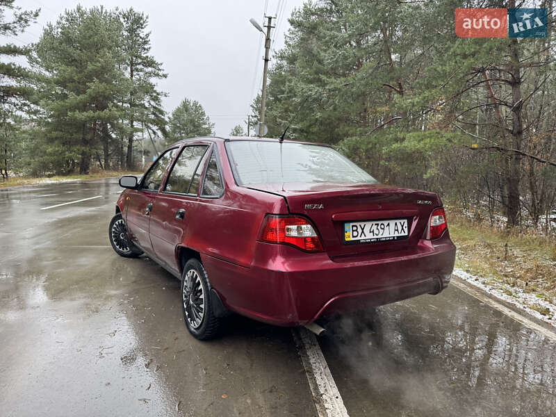 Седан Daewoo Nexia 2008 в Славуте