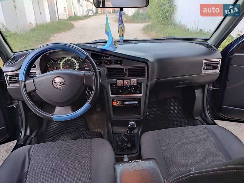 Седан Daewoo Nexia 2008 в Каменец-Подольском