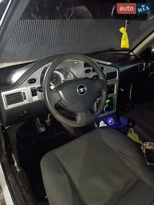 Седан Daewoo Nexia 2012 в Житомире