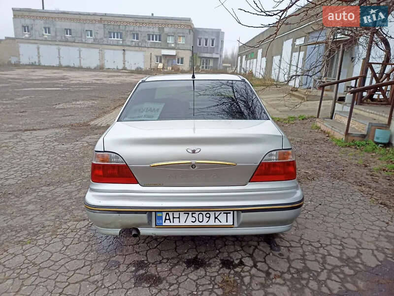Седан Daewoo Nexia 2006 в Краматорске