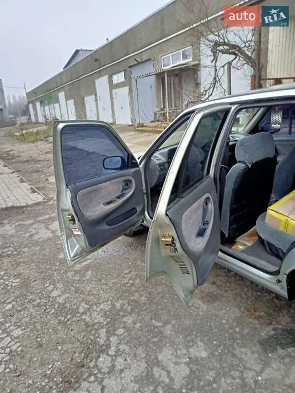 Седан Daewoo Nexia 2006 в Краматорске