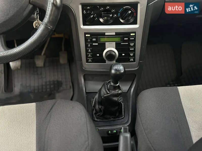 Седан Daewoo Nexia 2011 в Днепре