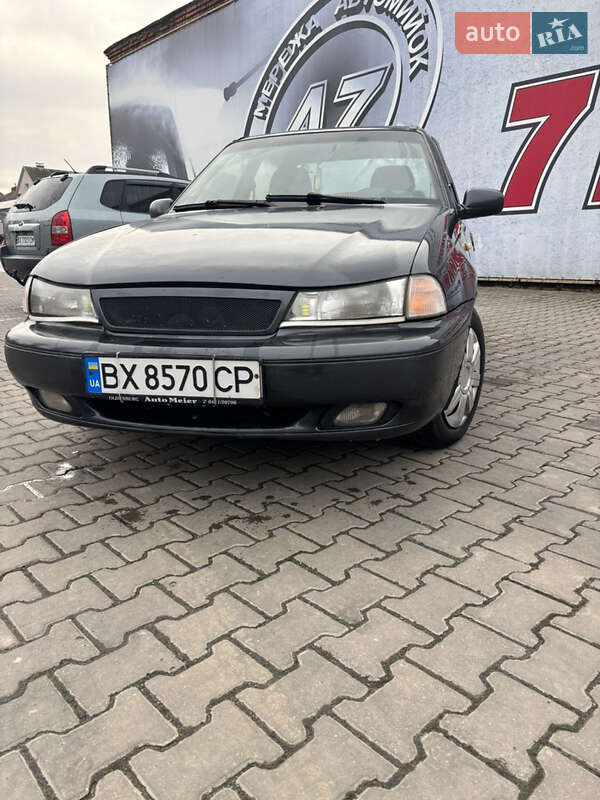 Седан Daewoo Nexia 2003 в Хмельницком