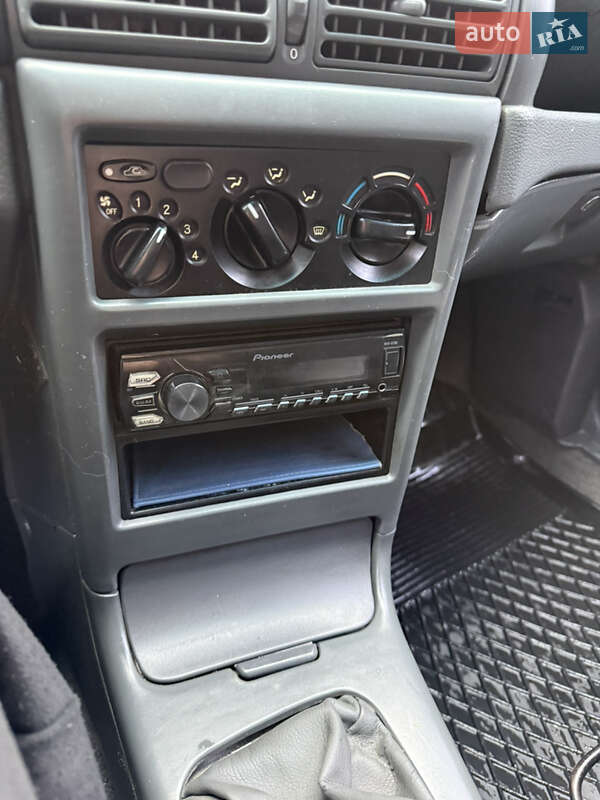 Седан Daewoo Nexia 1995 в Киеве фото 12 Седан Daewoo Nexia 1995 в Киеве