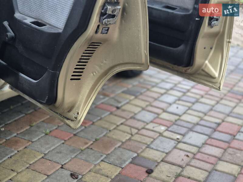 Седан Daewoo Nexia 2011 в Днепре