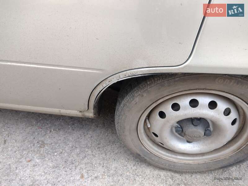 Седан Daewoo Nexia 2008 в Синельниковому