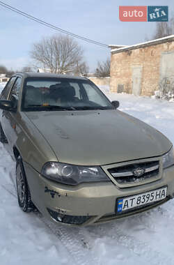 Седан Daewoo Nexia 2011 в Острозі