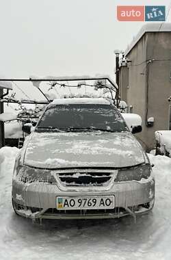 Седан Daewoo Nexia 2008 в Тячеві