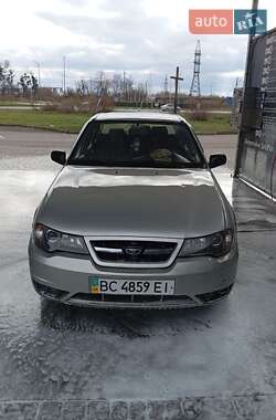 Седан Daewoo Nexia 2008 в Стрые