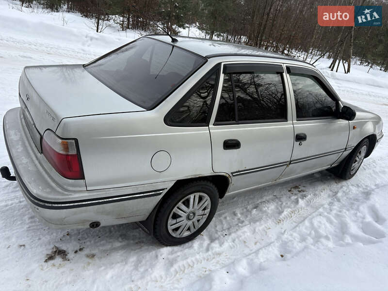 Седан Daewoo Nexia 2008 в Житомире