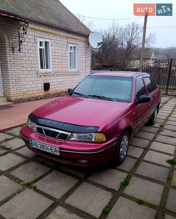 Седан Daewoo Nexia 2006 в Тростянце