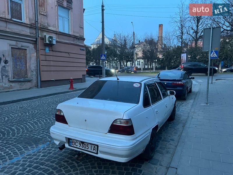 Седан Daewoo Nexia 2007 в Львове