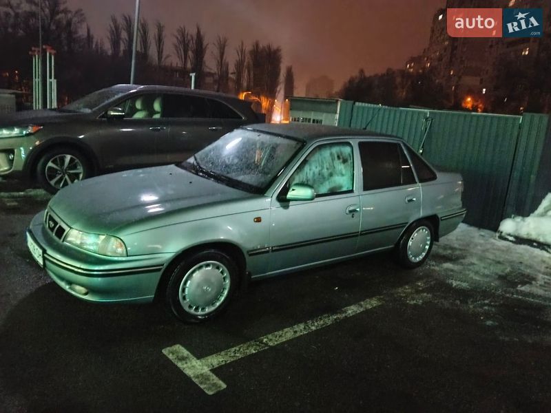 Седан Daewoo Nexia 2008 в Киеве