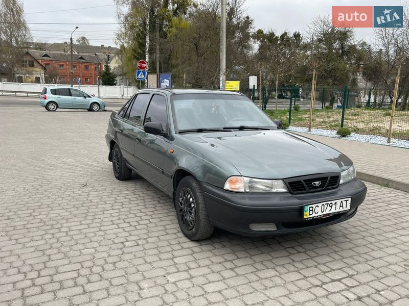 Седан Daewoo Nexia 2005 в Бродах
