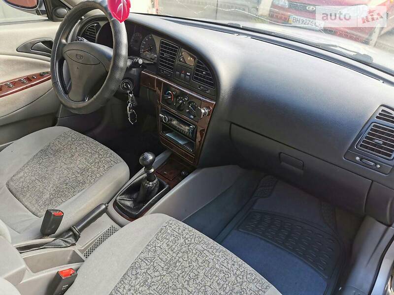 Седан Daewoo Nubira 2003 в Одесі