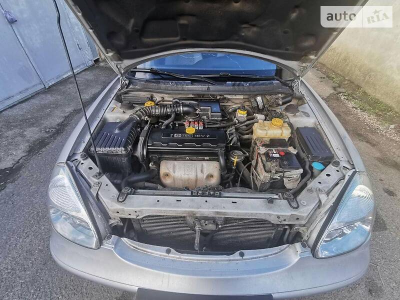 Седан Daewoo Nubira 2003 в Одесі