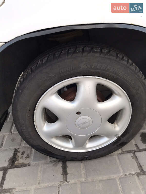 Универсал Daewoo Nubira 1998 в Кременчуге