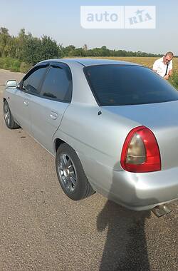 Седан Daewoo Nubira 1998 в 