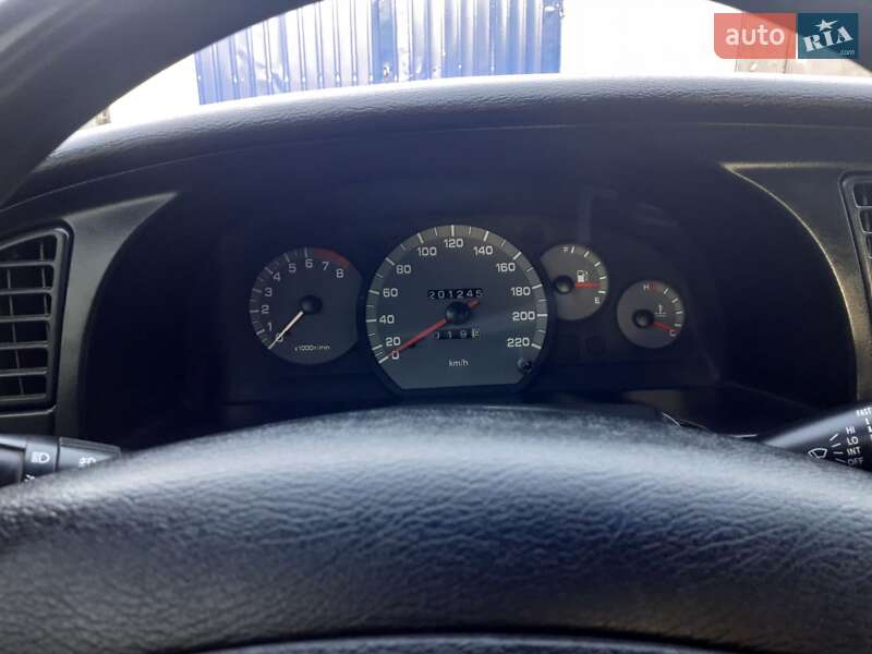 Седан Daewoo Nubira 2003 в Новгородке