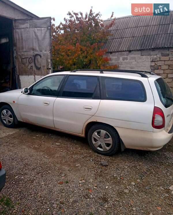 Универсал Daewoo Nubira 1998 в Днепре