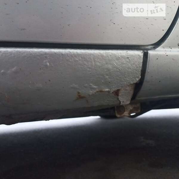 Седан Daewoo Nubira 1998 в Черновцах
