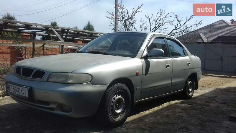 Daewoo Nubira 1998