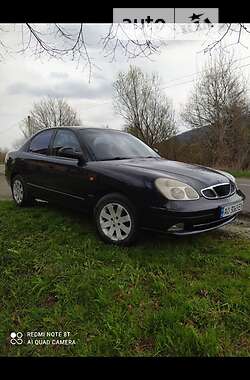 Седан Daewoo Nubira 2001 в Ужгороде