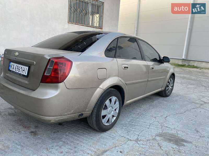 Седан Daewoo Nubira 2005 в Киеве