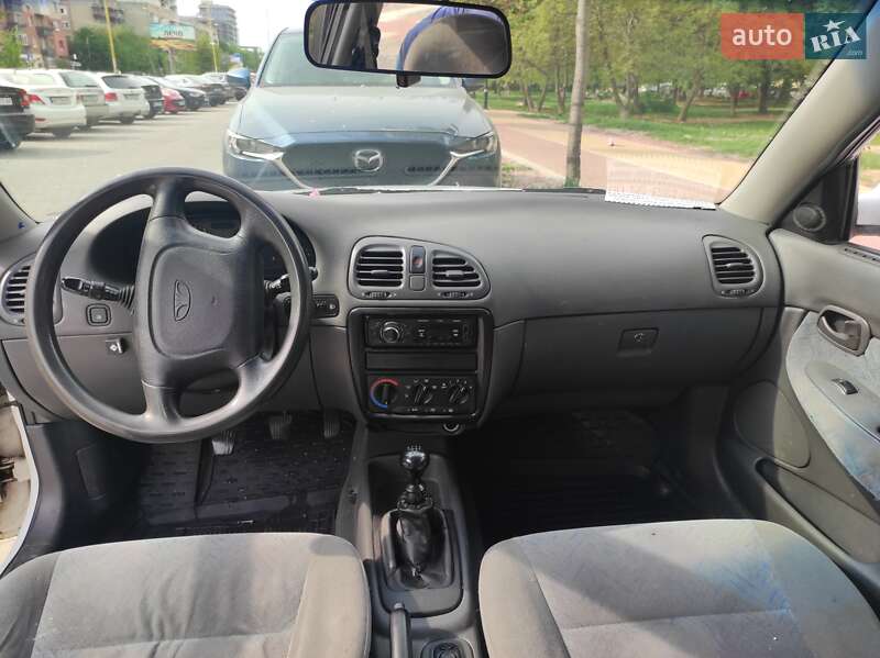 Універсал Daewoo Nubira 1998 в Києві