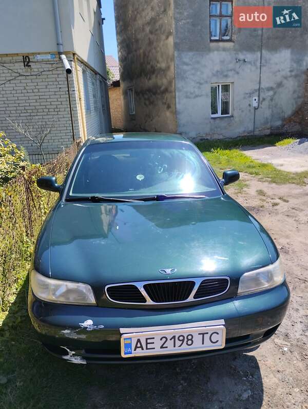 Седан Daewoo Nubira 1998 в Львові