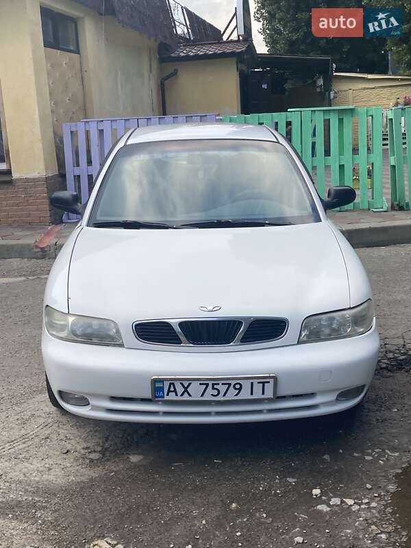 Седан Daewoo Nubira 1998 в Харькове